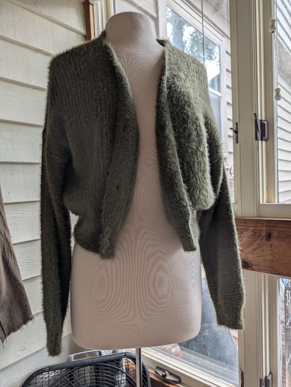 Three Bird Nest TBN Double Zero Fuzzy Shaggy Green Cardigan Size Medium